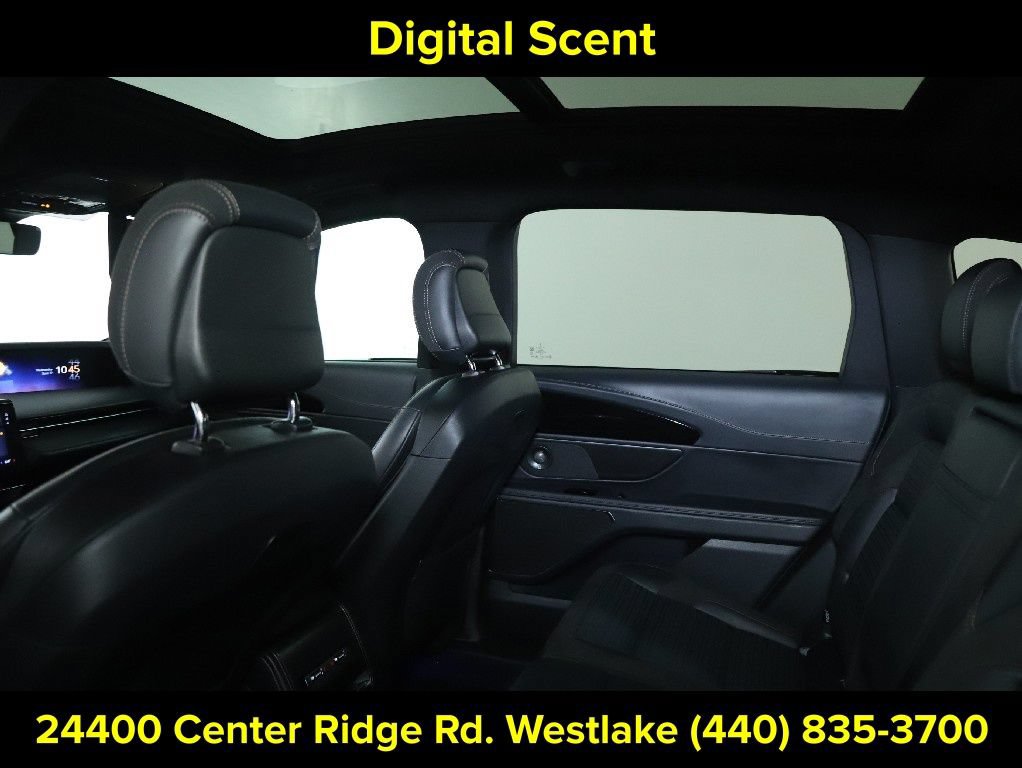 Certified 2025 Lincoln Nautilus Reserve w/ Jet Appearance Package AWD/4WD image 15