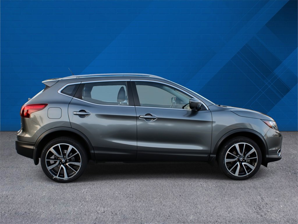 Used 2018 Nissan Rogue Sport SL w/ SL Premium Package image 10