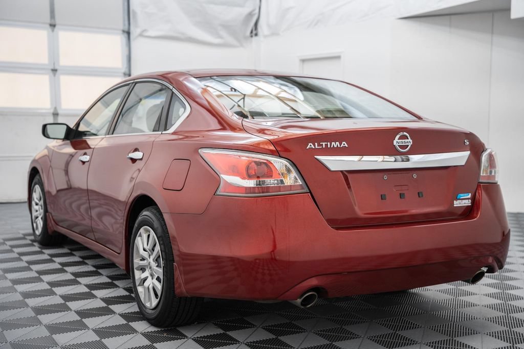 Used 2014 Nissan Altima 2.5 S FWD image 6
