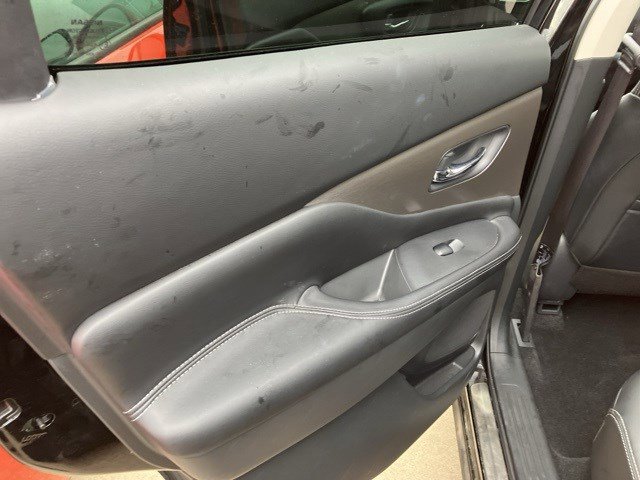 Used 2023 Nissan Murano SV w/ SV Midnight Edition Package image 19