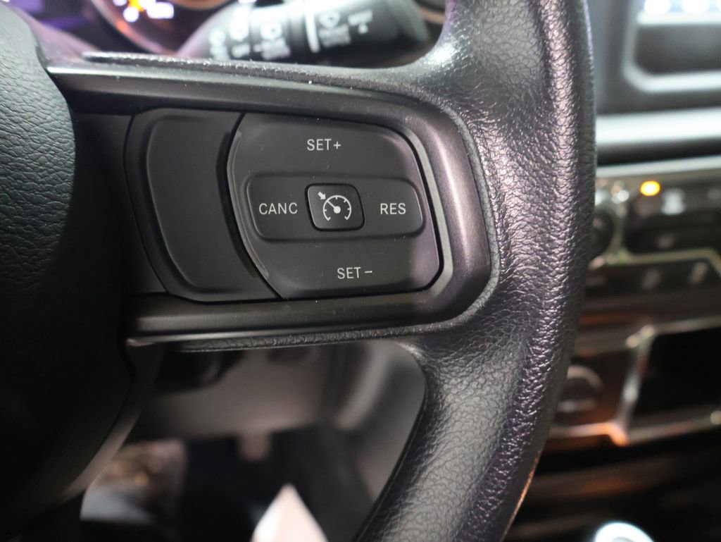 Used 2022 Jeep Wrangler Sport image 31