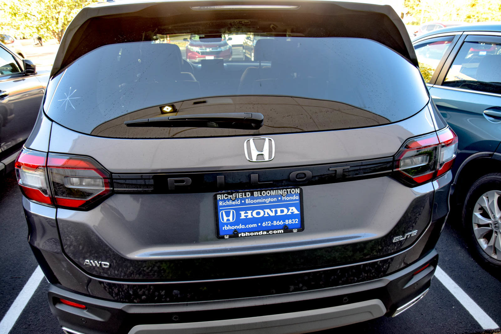 Used 2023 Honda Pilot Elite image 6