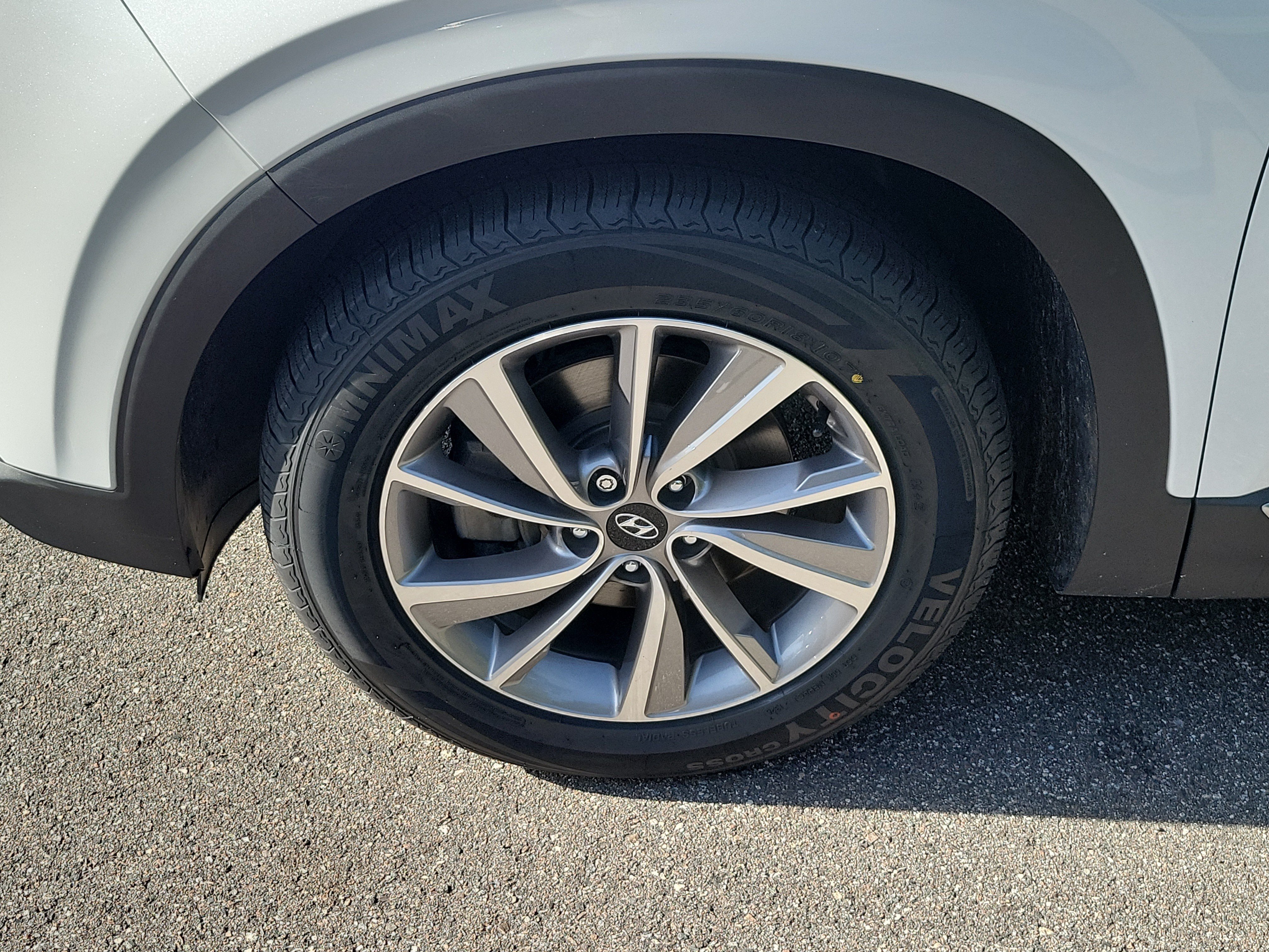 Used 2020 Hyundai Santa Fe SEL w/ Convenience + Premium Package FWD image 40