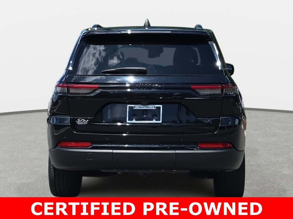 Used 2023 Jeep Grand Cherokee Altitude image 6