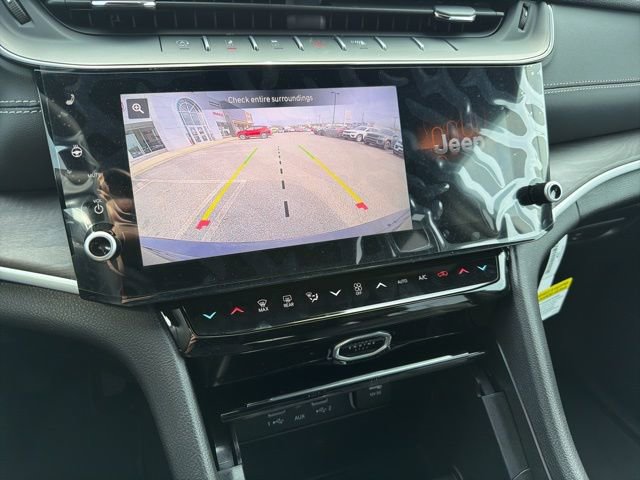 New 2026 Jeep Grand Cherokee Limited image 17