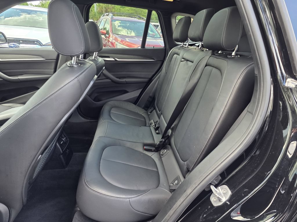 Used 2019 BMW X1 xDrive28i w/ Convenience Package AWD/4WD image 16