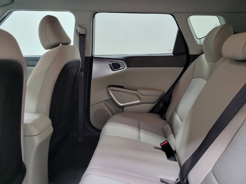 Used 2025 Kia Soul S FWD image 18