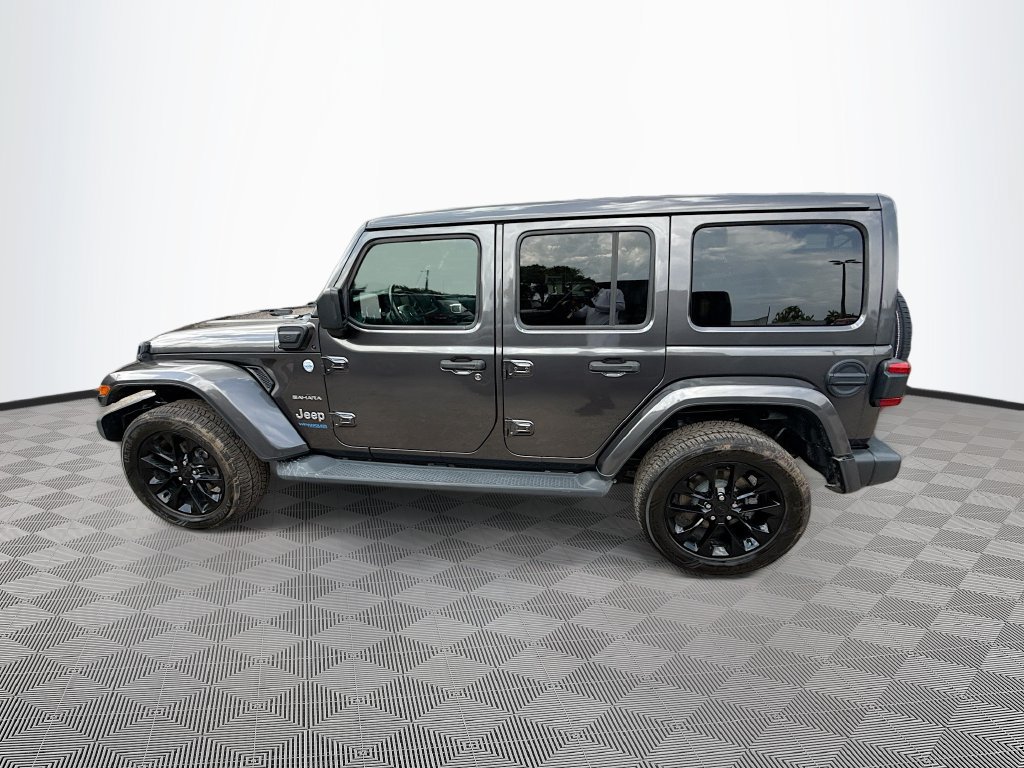 Certified 2021 Jeep Wrangler Unlimited Sahara w/ Cold Weather Group AWD/4WD image 9