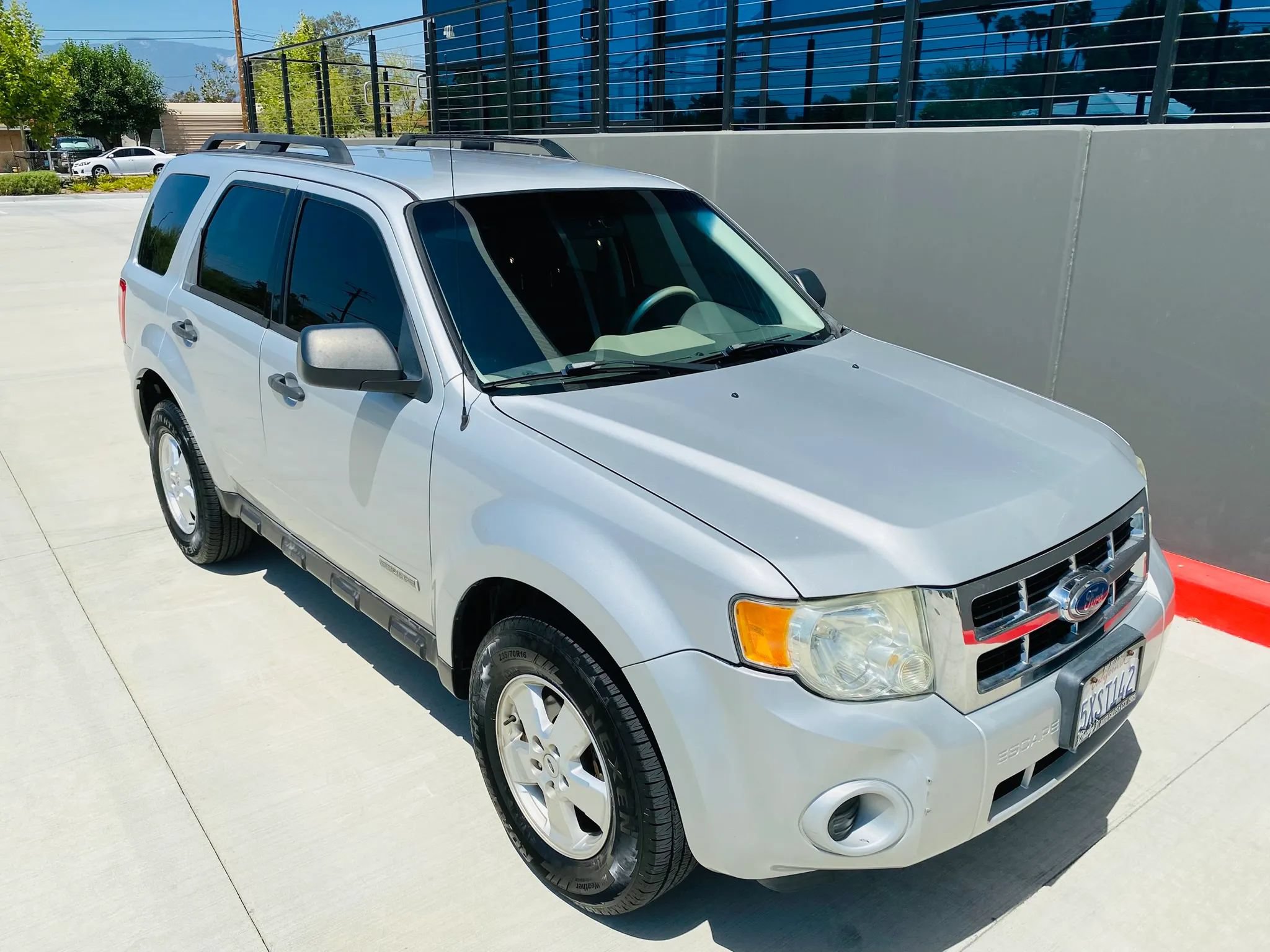 Used 2008 Ford Escape XLS FWD image 3