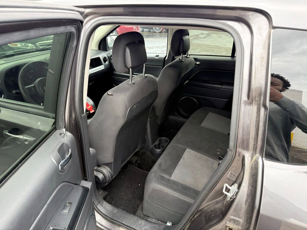 Used 2016 Jeep Compass Sport w/ Power Value Group image 6