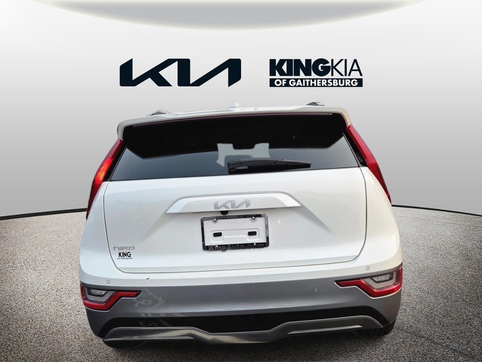 Certified 2024 Kia Niro Wave w/ Wave Preserve Package FWD image 4