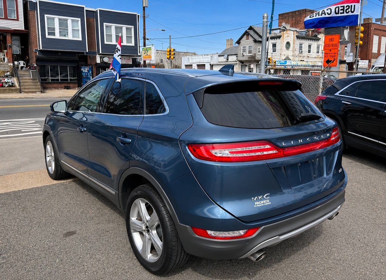 Used 2018 Lincoln MKC Premiere FWD image 3