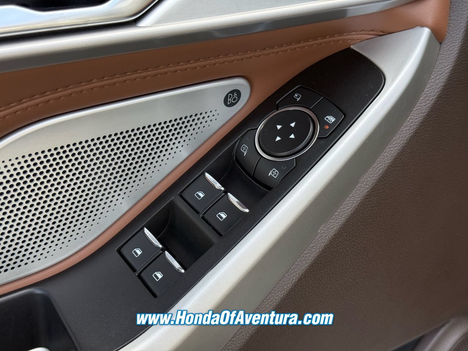 Used 2022 Ford Explorer King Ranch RWD image 25