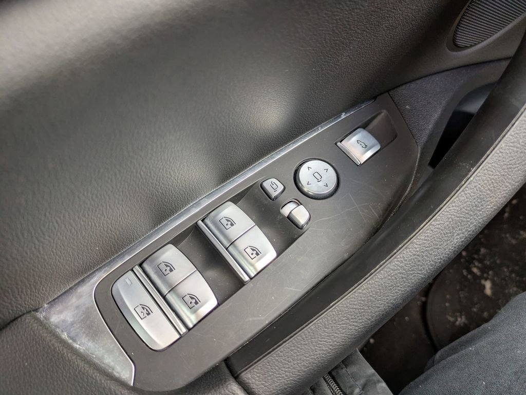 Used 2023 BMW X3 xDrive30i w/ Premium Package image 12