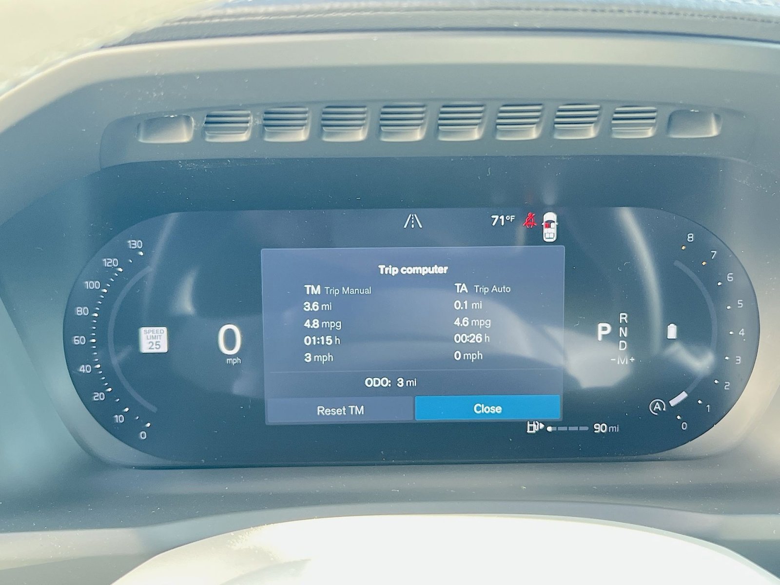 New 2026 Volvo XC90 B6 Ultra image 17