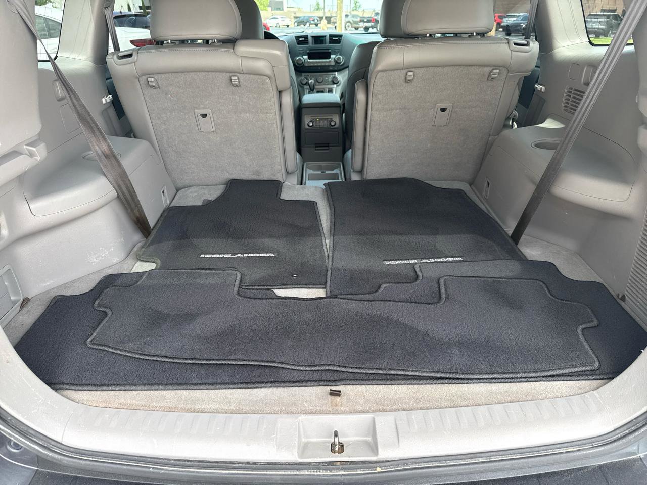 Used 2012 Toyota Highlander SE FWD image 48