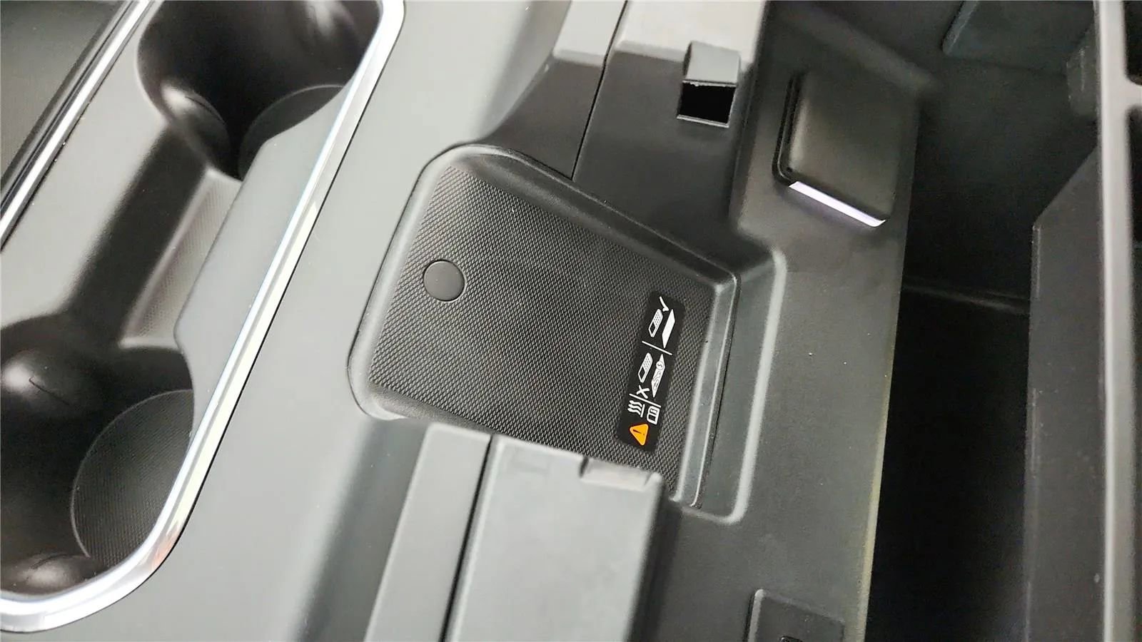 Used 2024 Chevrolet Silverado 2500 High Country w/ High Country Premium Package image 39