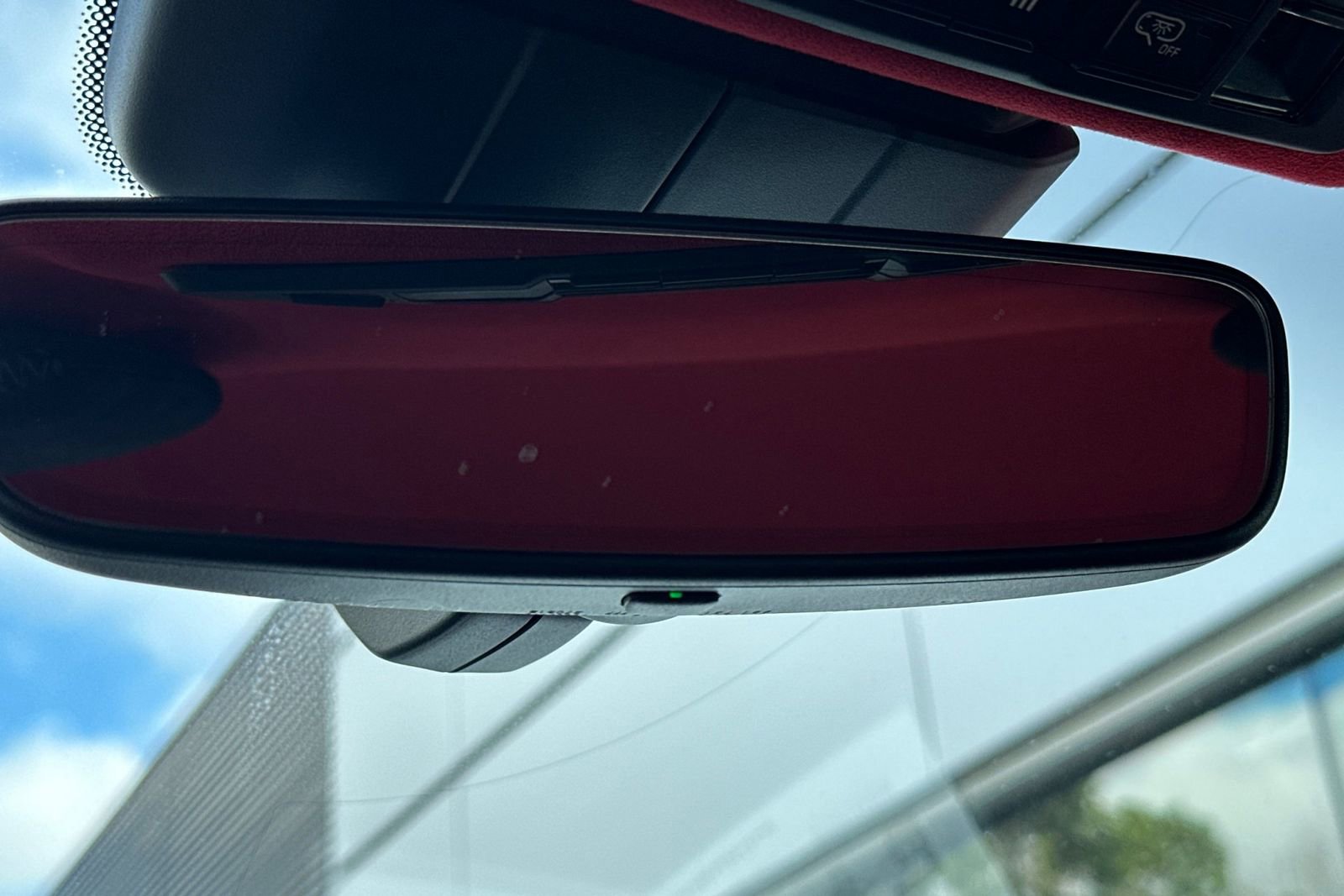 Used 2018 Porsche 911 GT2 RS image 20