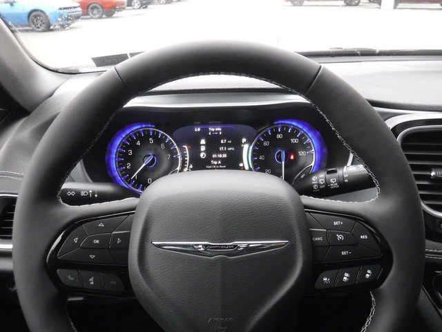 New 2026 Chrysler Pacifica Limited image 34