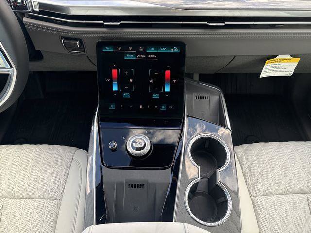 New 2026 Cadillac Escalade IQL Sport 1 w/ LPO, Floor Liner Package AWD/4WD image 21