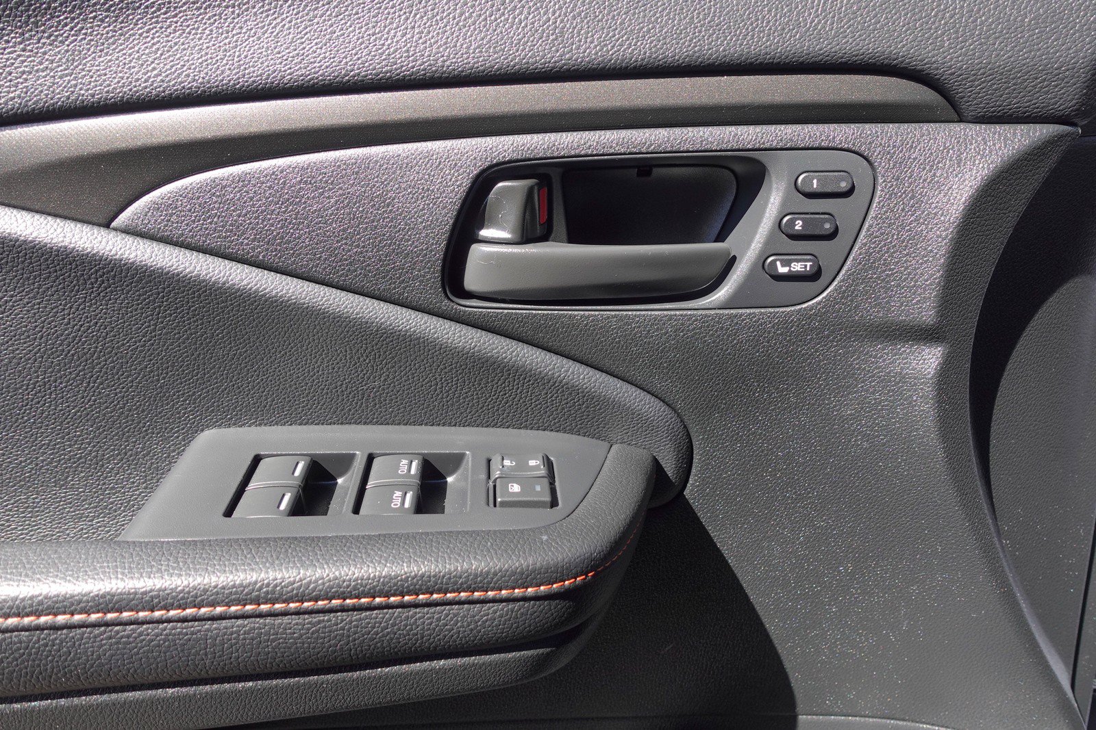 Used 2025 Honda Passport TrailSport image 13