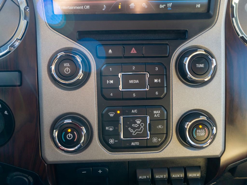 Used 2016 Ford F350 Lariat w/ Lariat Ultimate Package image 30