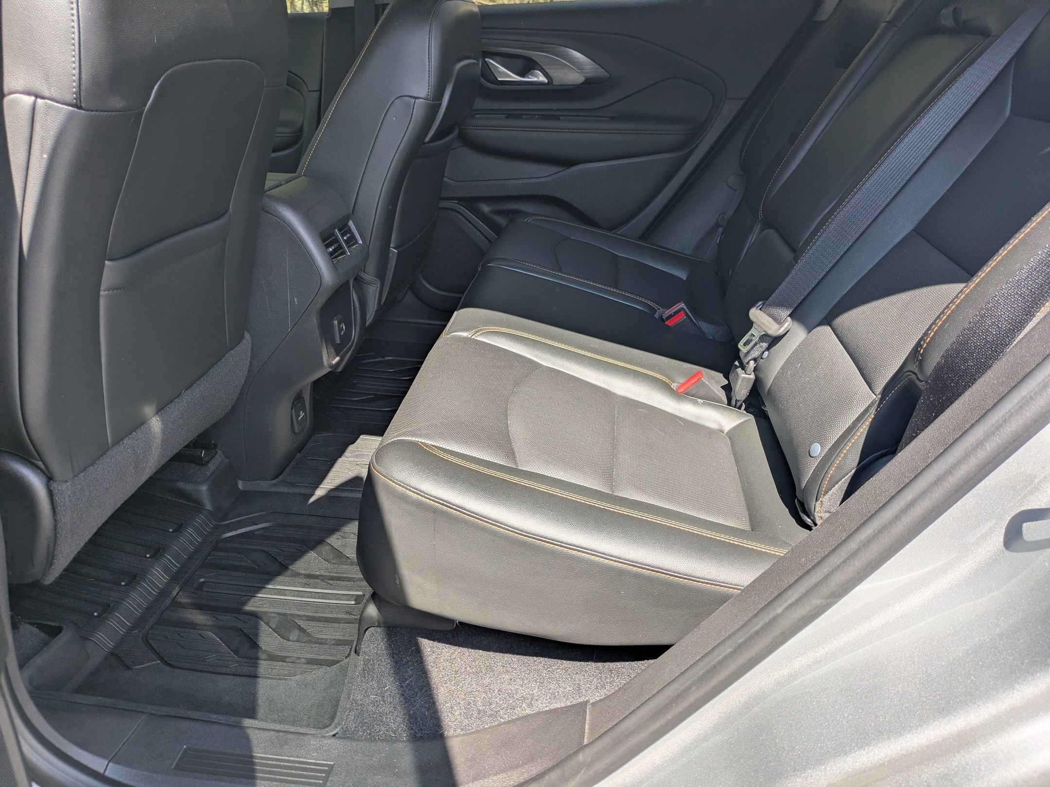 Used 2020 GMC Terrain SLT w/ Preferred Package image 26