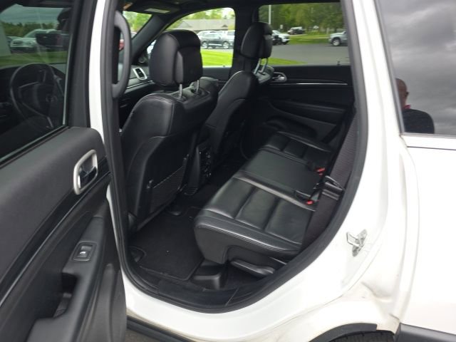 Used 2020 Jeep Grand Cherokee Limited AWD/4WD image 10