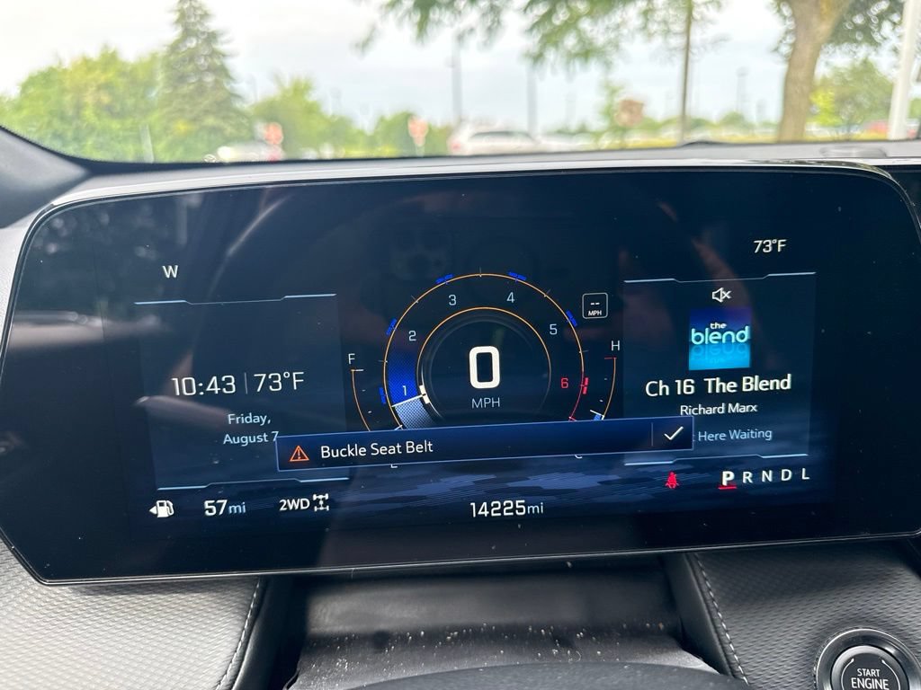Used 2025 Chevrolet Equinox LT w/ Safety and Technology Package AWD/4WD image 24