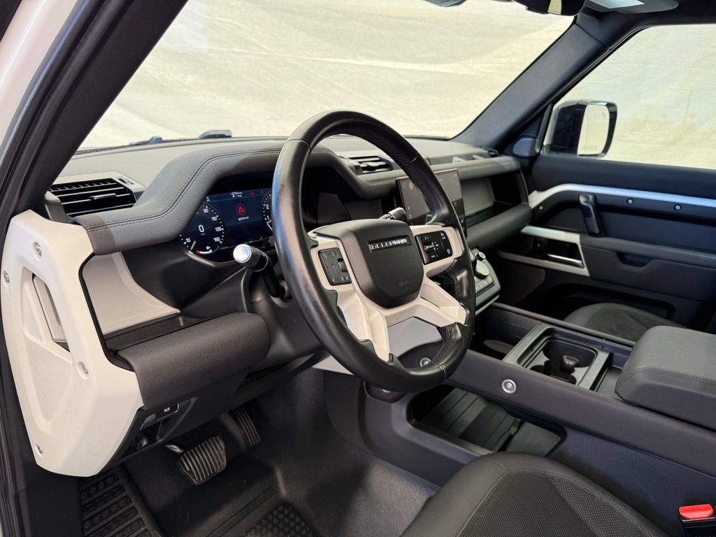 Used 2022 Land Rover Defender 110 S AWD/4WD image 36