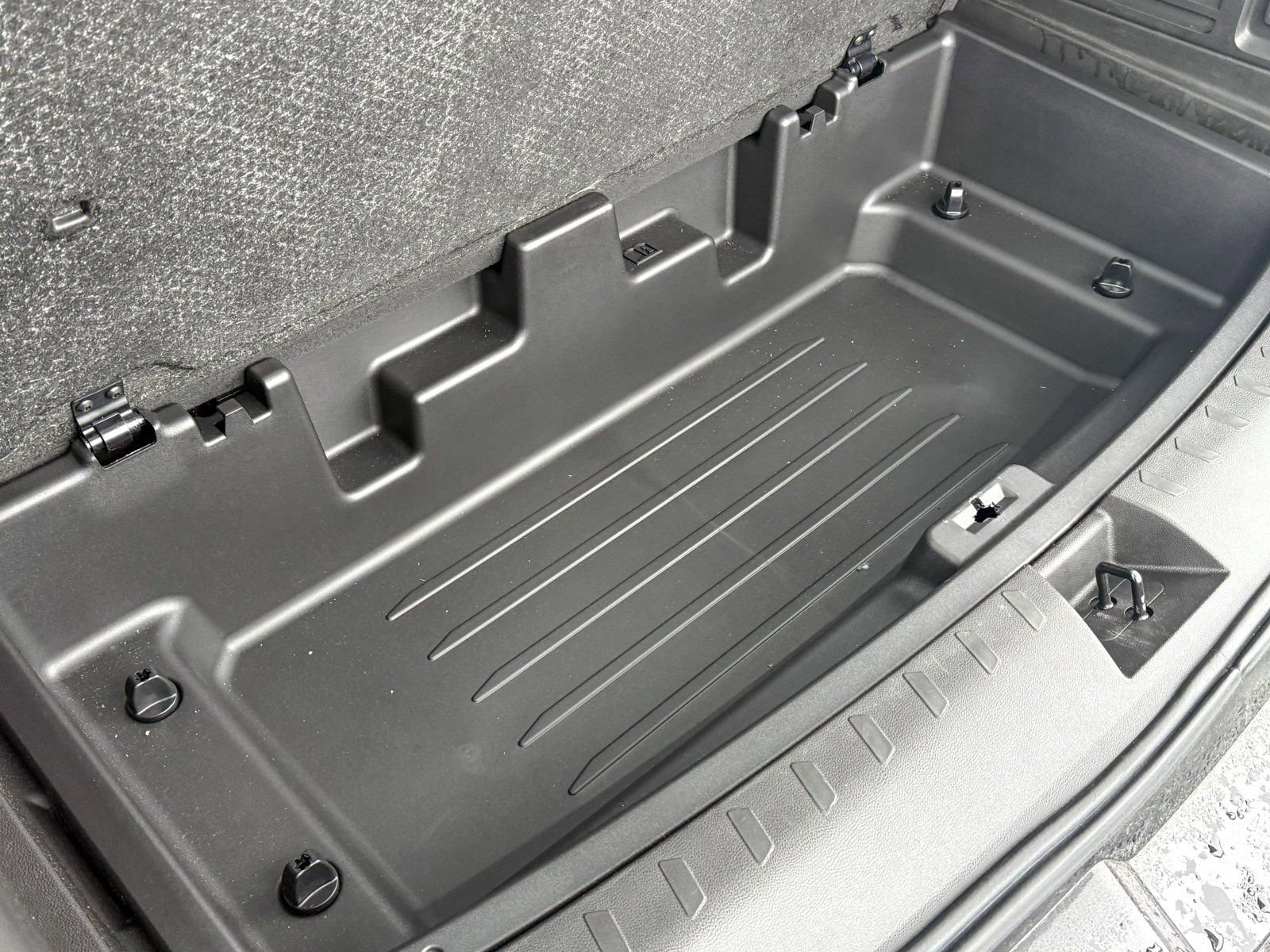 Certified 2023 Chevrolet Traverse Premier w/ Redline Edition image 14