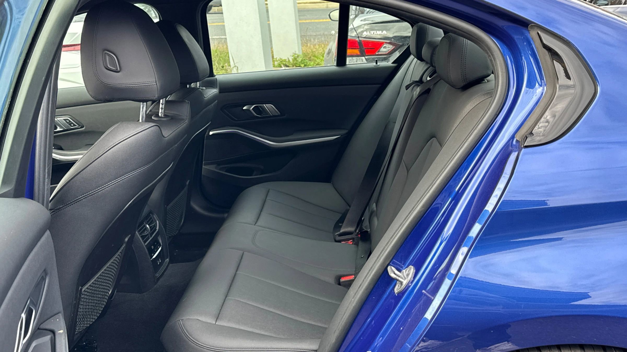 Used 2021 BMW M340i w/ Shadowloine Package image 10