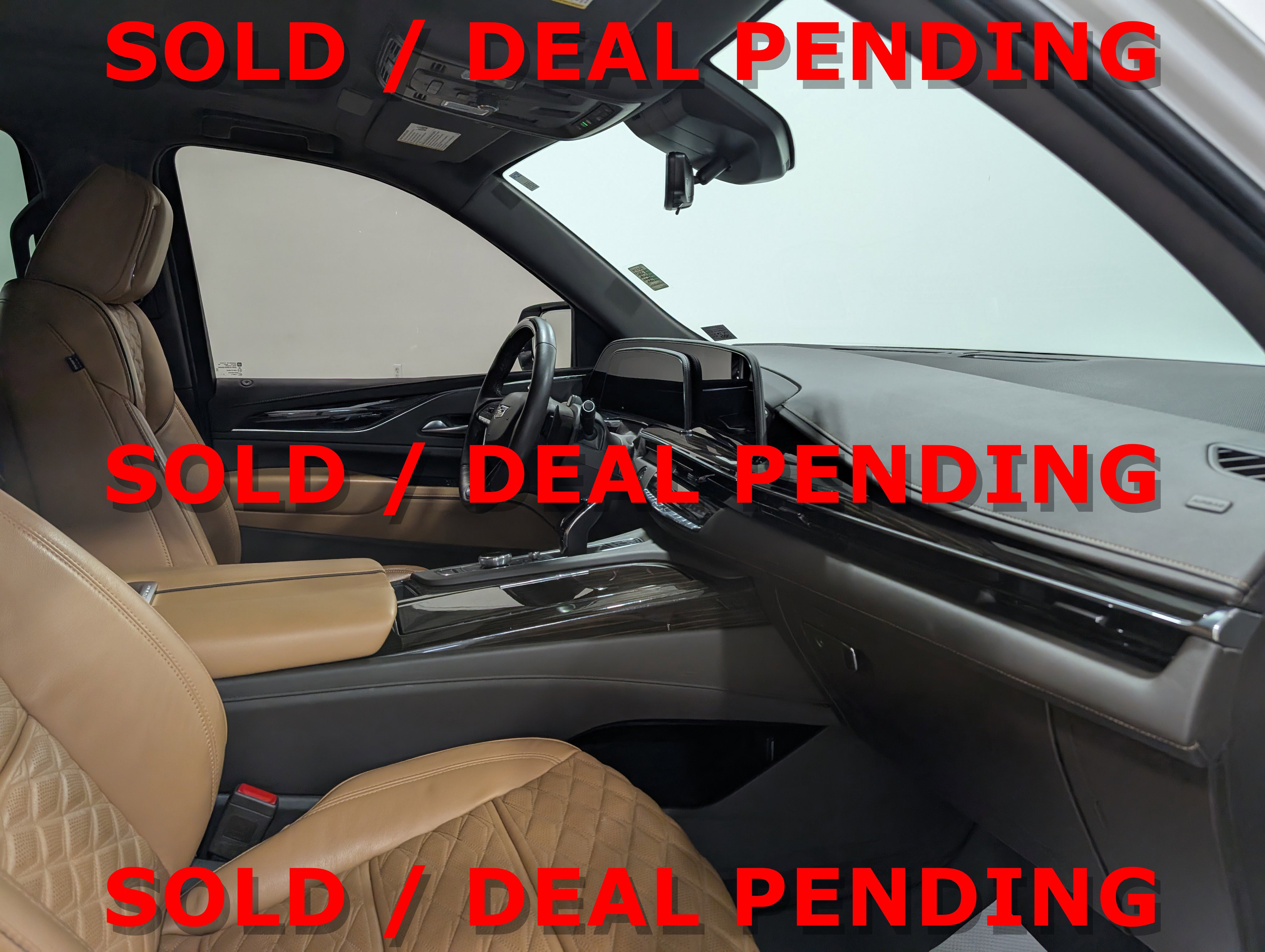 Used 2023 Cadillac Escalade Sport w/ LPO, ONYX Package image 22