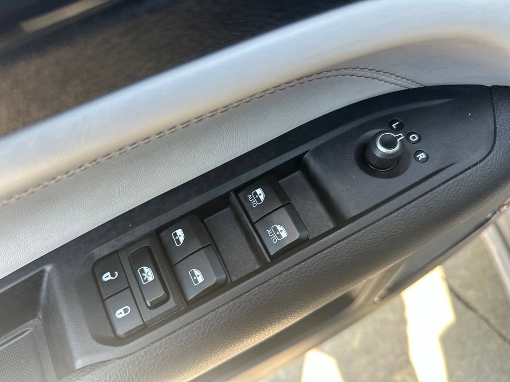 Used 2024 Jeep Compass Limited AWD/4WD image 14