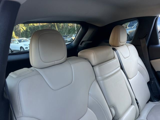 Used 2017 Jeep Cherokee Limited image 29