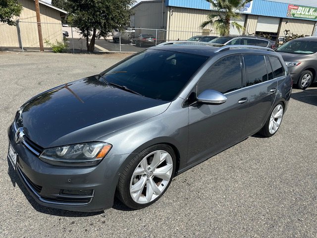 Used 2016 Volkswagen Golf SEL w/ Lighting Package (SEL)