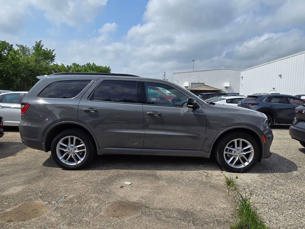 Used 2025 Dodge Durango GT AWD/4WD image 3