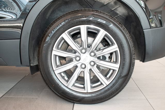 Used 2020 Cadillac XT4 Sport AWD/4WD image 9
