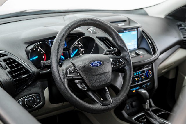 Used 2017 Ford Escape SE w/ Equipment Group 201A AWD/4WD image 14