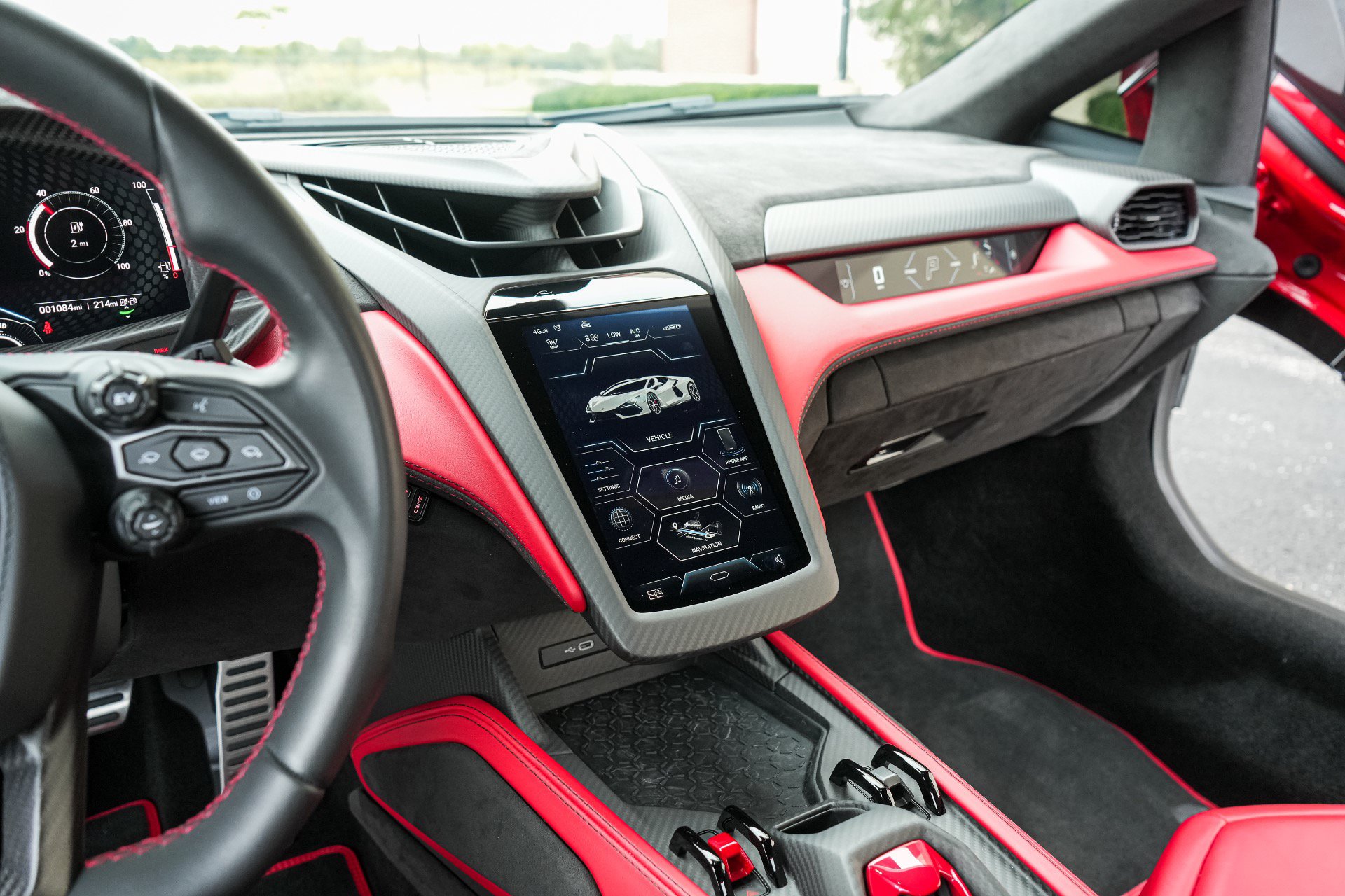 Used 2025 Lamborghini Revuelto AWD/4WD image 40