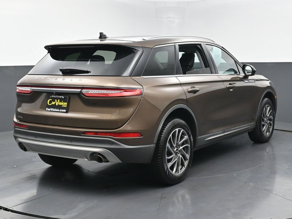 Used 2022 Lincoln Corsair AWD w/ Equipment Group 101A image 5