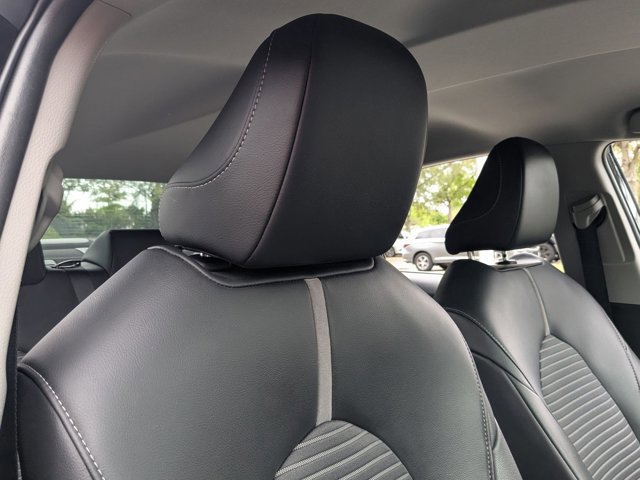 Used 2020 Toyota Camry SE image 20