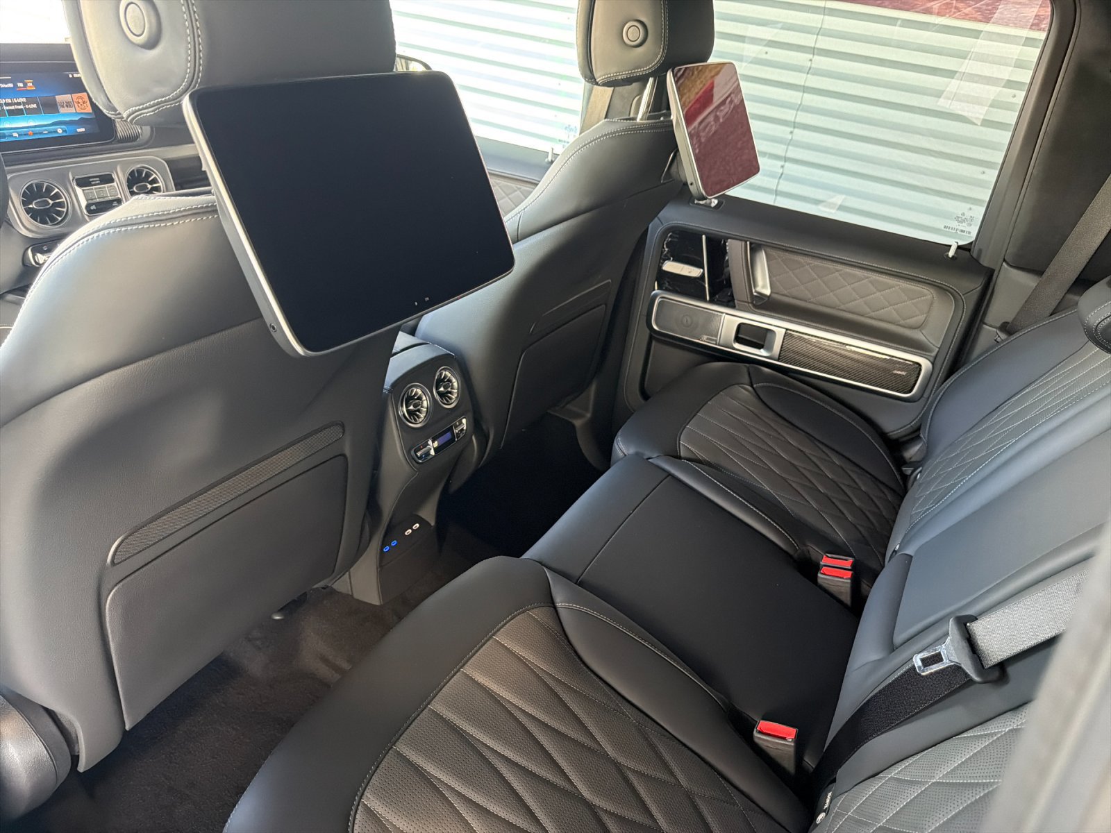 New 2027 Mercedes-Benz G 63 AMG 4MATIC image 11