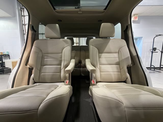 Used 2019 GMC Acadia Denali w/ Technology Package FWD image 26