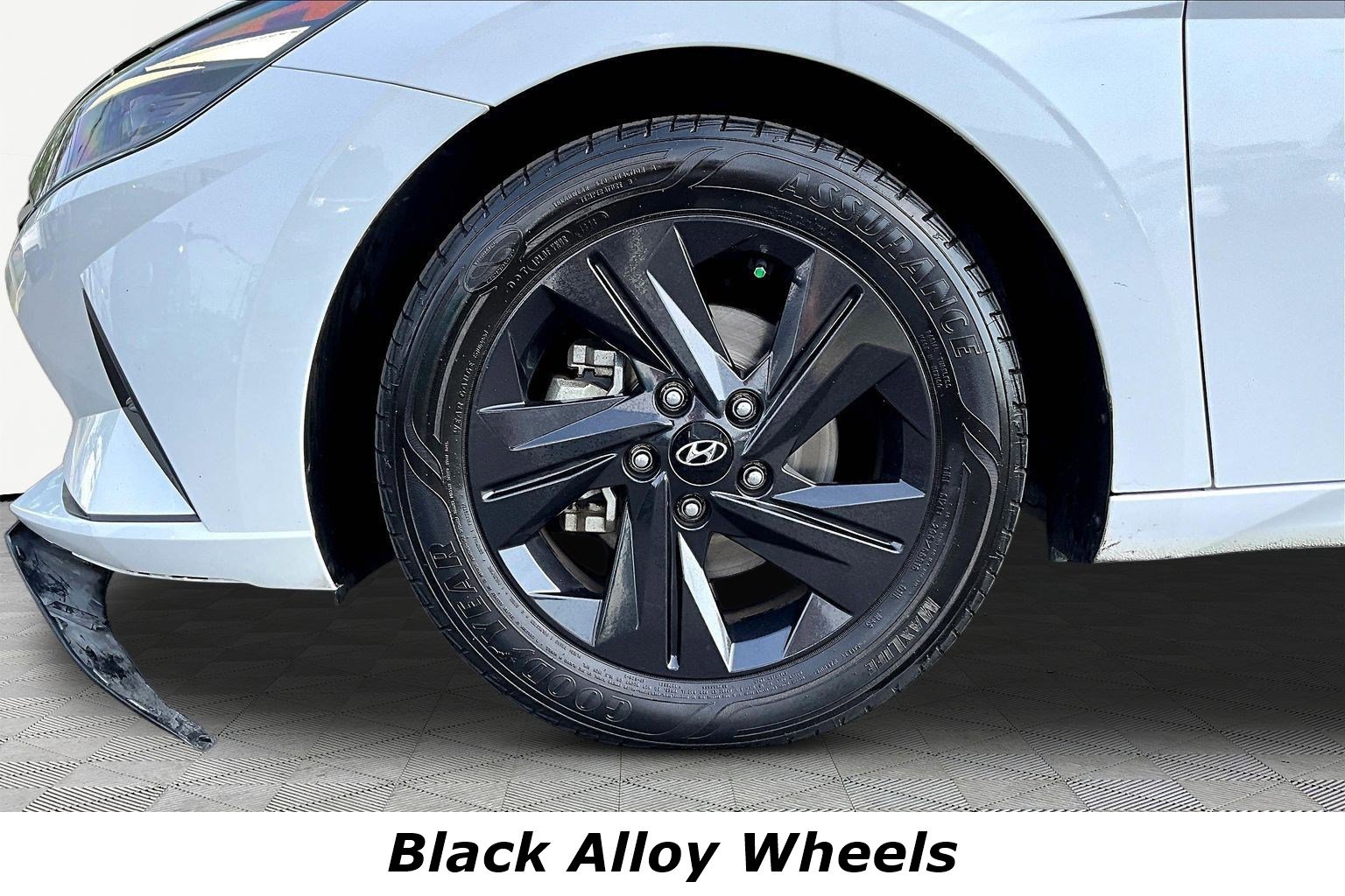 Used 2021 Hyundai Elantra SEL w/ Cargo Package FWD image 32