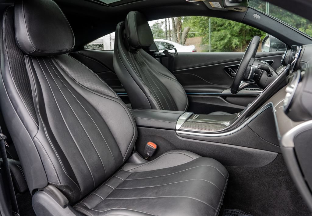 Used 2025 Mercedes-Benz CLE 300 4MATIC Coupe image 20