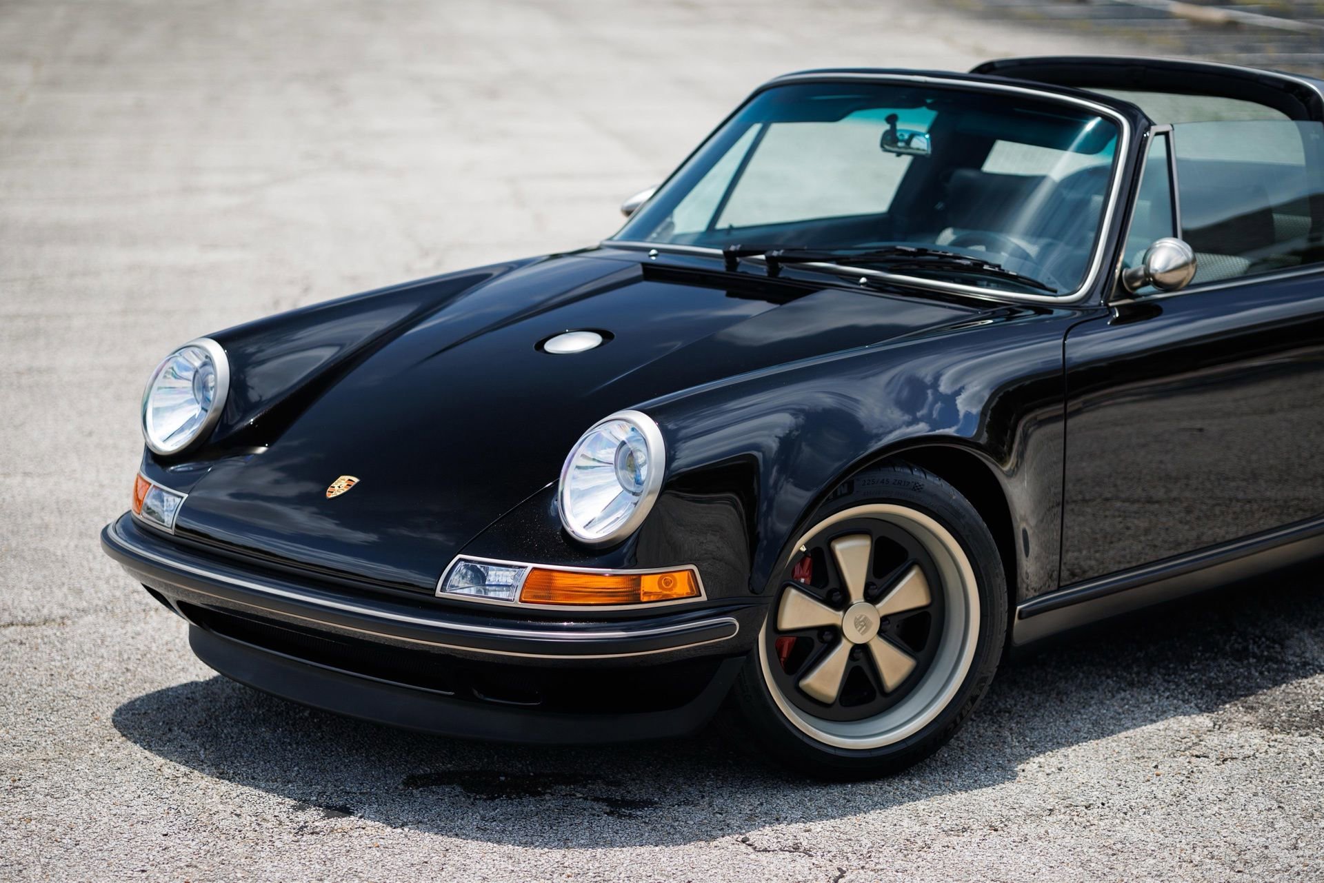 Used 1992 Porsche 911 Targa RWD image 9