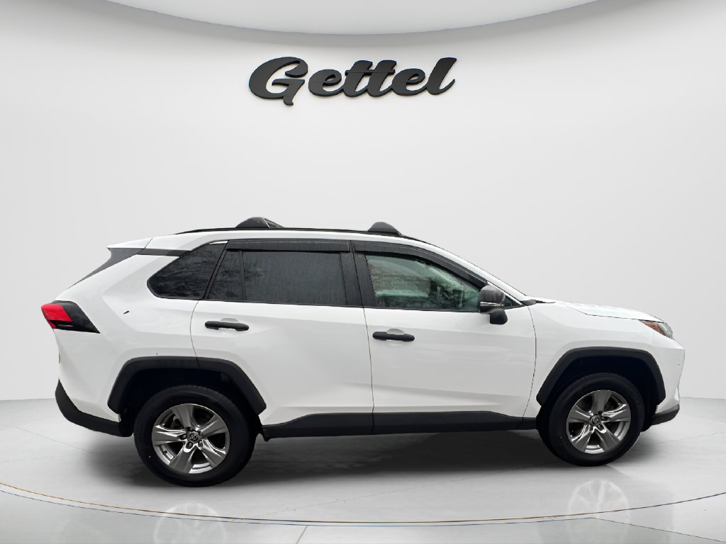 Certified 2024 Toyota RAV4 XLE AWD/4WD image 4