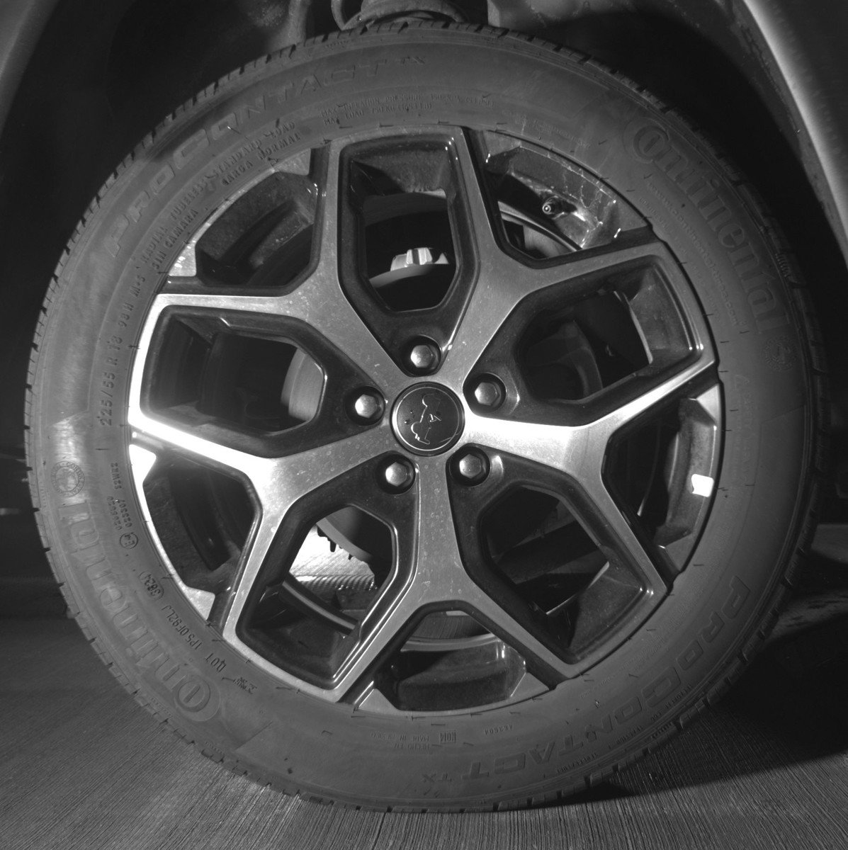 Used 2025 Jeep Compass Limited image 15