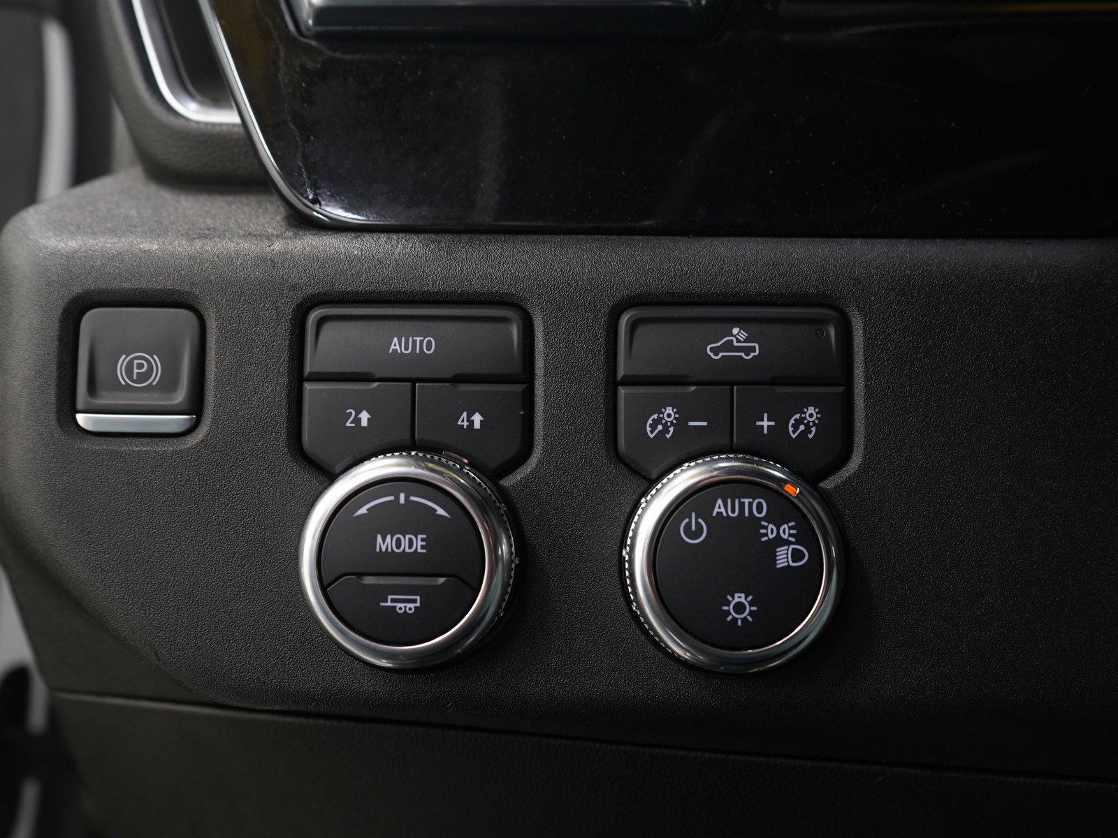 Used 2023 GMC Sierra 1500 SLE w/ Enhanced Capability Package AWD/4WD image 26